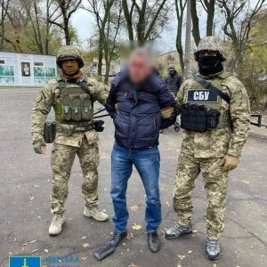 ​Передавав інформацію ФСБ, щоб отримати посаду в окупаційній владі - на Одещині підозрюють місцевого жителя 