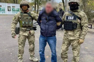 ​Передавав інформацію ФСБ, щоб отримати посаду в окупаційній владі - на Одещині підозрюють місцевого жителя 