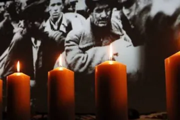 ​Петро Порошенко вшанував пам'ять жертв Голокосту