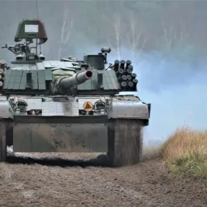 ​Танків багато не буває: Польща передає Україні 30 PT-91 на додачу до 14 Leopard 2