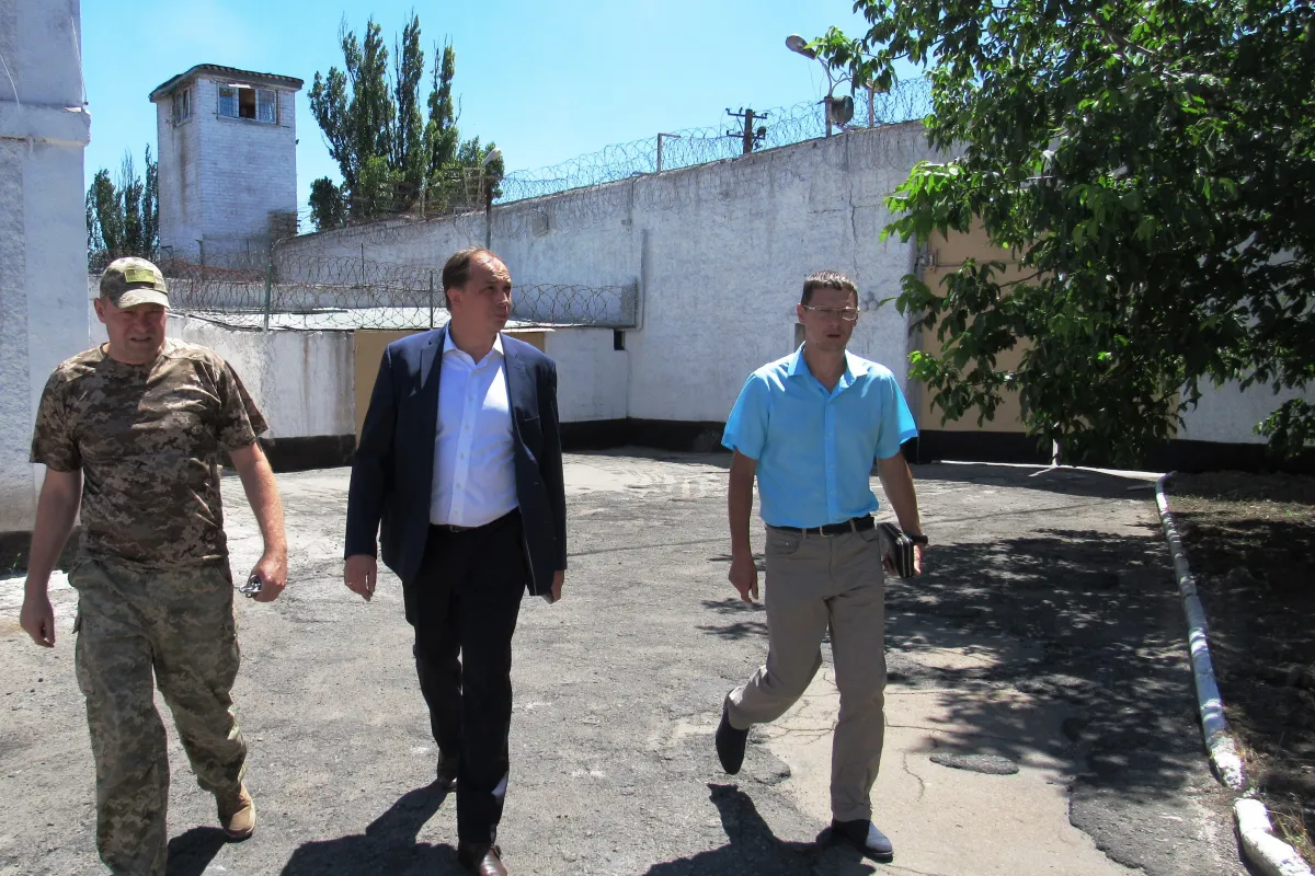 Прокурор Донеччини Євген Бондаренко провів прийом ув’язнених, які утримуються у Маріупольському слідчому ізоляторі