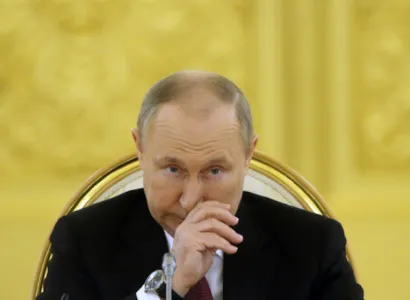 Російський канал, який викрив кортеж Путіна, повідомив про смерть диктатора