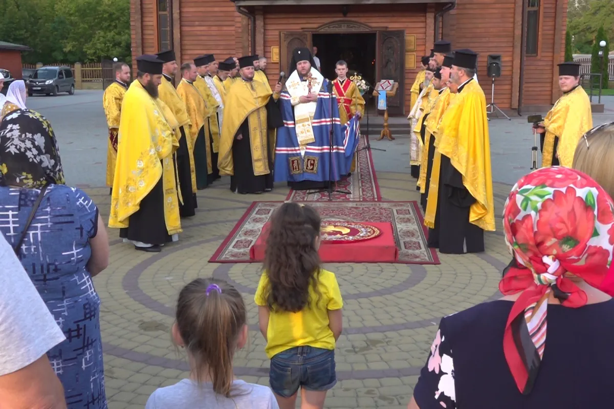 У Дніпрі провели молебень на знак шани хрестителя України