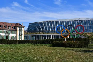 ​МОК закликав спортивні федерації проявляти обережність при проведенні змагань між українськими спортсменами та росіянами, які змагаються як нейтральні