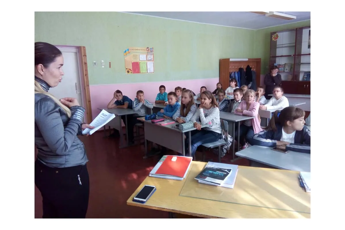 Миколаївським школярам розповіли про протидію кібербулінгу