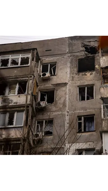 ​Окупанти обстріляли Херсон: пошкоджено будівлі, постраждалих немає