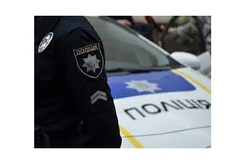 ​На Донеччині за перевищення службових повноважень та підроблення двом поліцейським загрожує до 8 років за ґратами