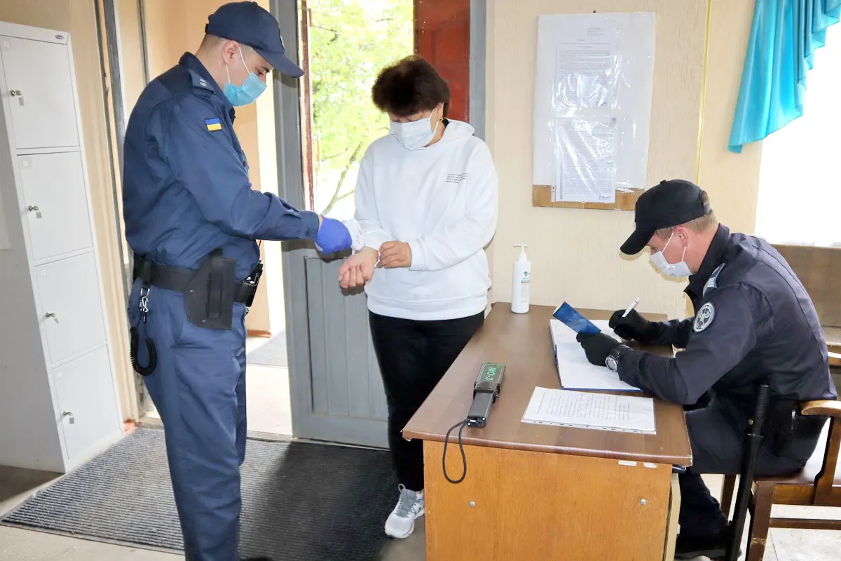 На Житомирщині співробітники Служби судової охорони взяли під свій захист Чуднівський районний суд 