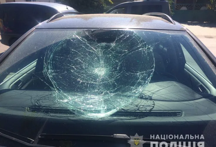 На Харківщині чоловік на підпитку намагався викрасти 12 автомобілів.   
