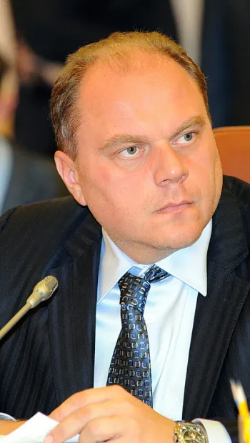 ​Кто возьмет "арсенал" и при чем здесь министр эпохи Януковича Михаил Кулиняк?, - Юрий Рогоза