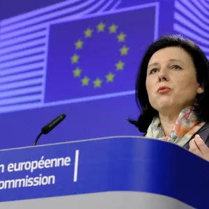 ​«Почну кричати, якщо почую пропозиції підштовхнути Україну до переговорів» – Віцепрезидентка Єврокомісії