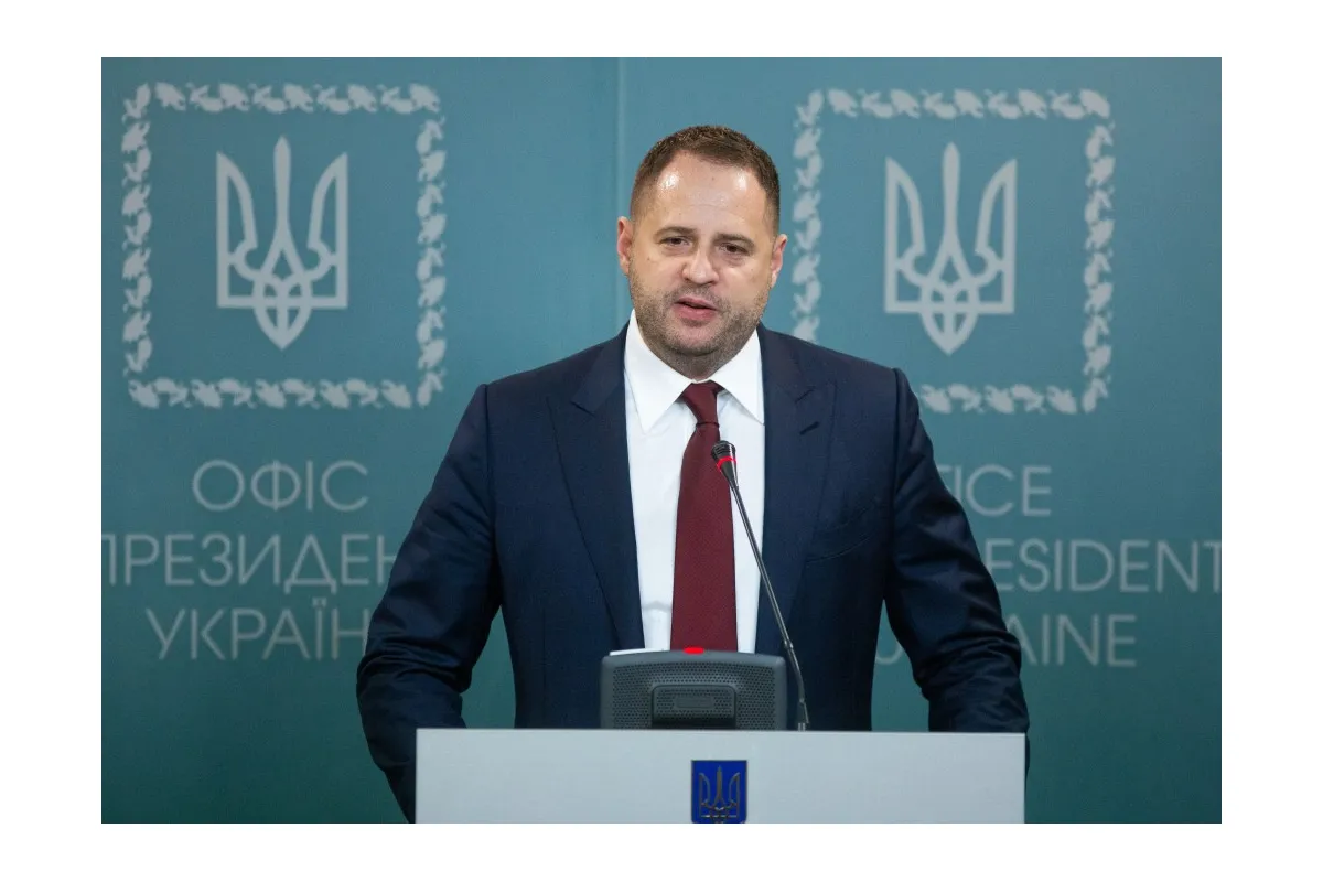Голова Офісу президента Андрій Єрмак озвучив план виходу з конституційної кризи