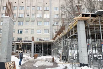 ​В лікарні поблизу Дніпра пацієнт викинувся з вікна 
