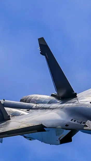 ​Під Токмаком "приземлили" дорогоцінний російський літак Су-35 - що відомо