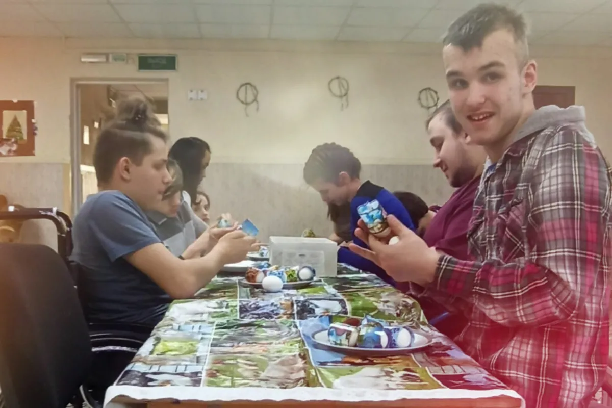 МБФ Олександра Петровського «Солідарність» організував смачний Великдень для вихованців дитячого будинку-інтернату