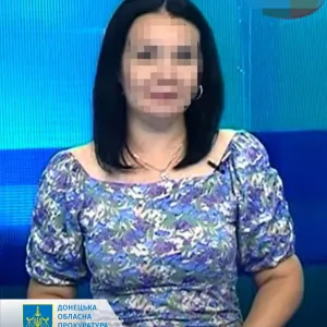 ​Харцизькій медійниці, яка «воює» проти України на інформаційному фронті, повідомлено про підозру