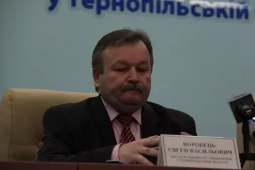 ​Главный налоговик Тернополя пойманный на вымогательстве, скрыл фирмы жены из декларации