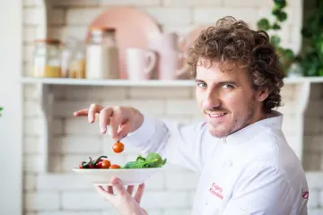 ​Єдина любов в житті - їжа: Євген Клопотенко про кар'єру кулінара