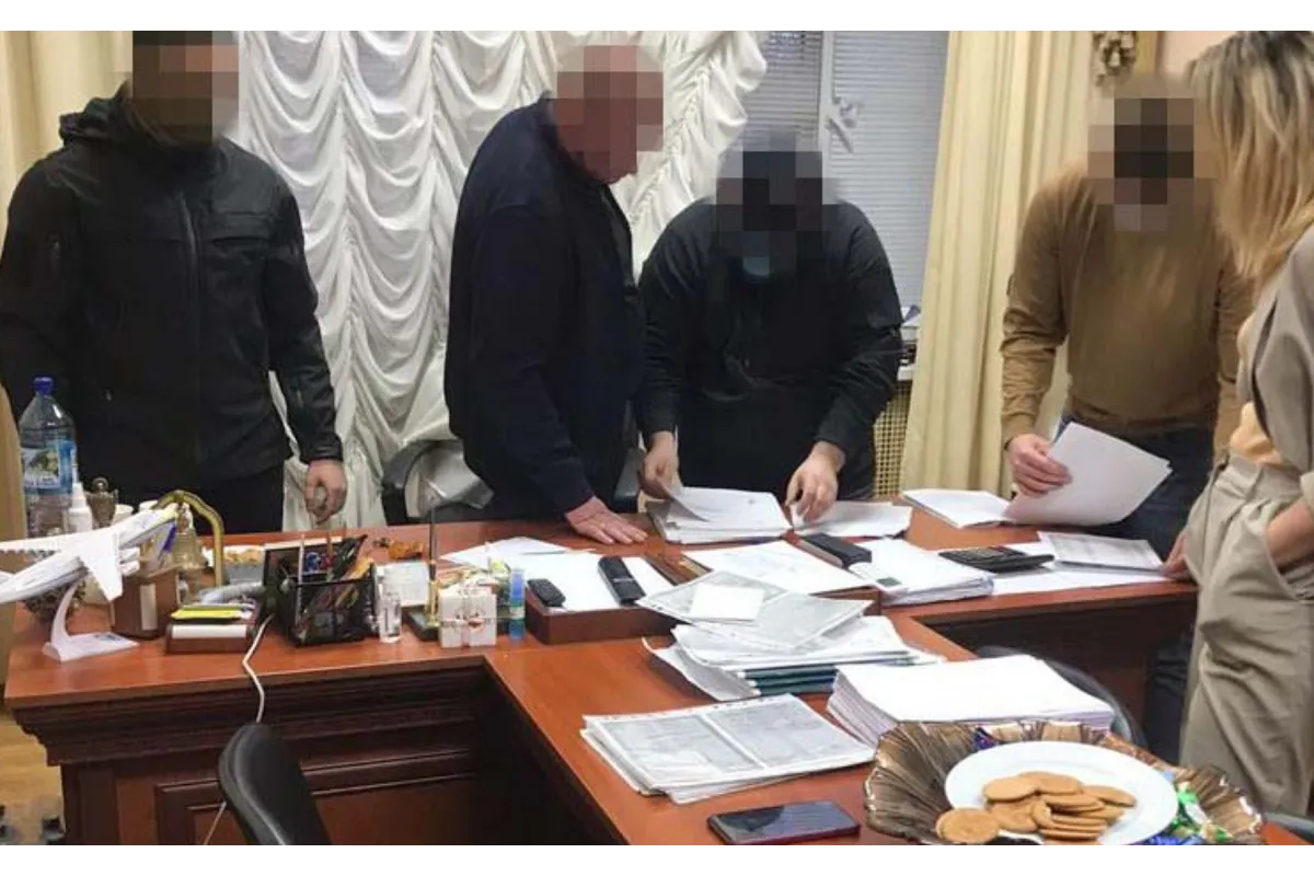 В Киевской области глава ОТГ вымогал 600 тысяч долларов за "продажу" земель лесного фонда