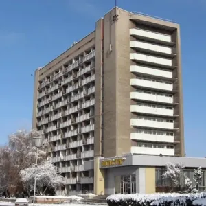 ​Гостиница «Власта» во Львове приватизирована: 90 семей ВПЛ могут остаться на улице