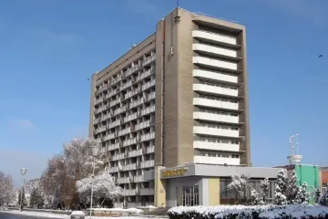 ​Гостиница «Власта» во Львове приватизирована: 90 семей ВПЛ могут остаться на улице