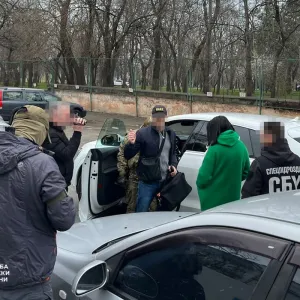 ​СБУ спільно з НАБУ викрила в Одесі суддю-хабарницю