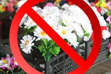 ​Українців закликають уникати використання штучних квітів під час поминальних днів