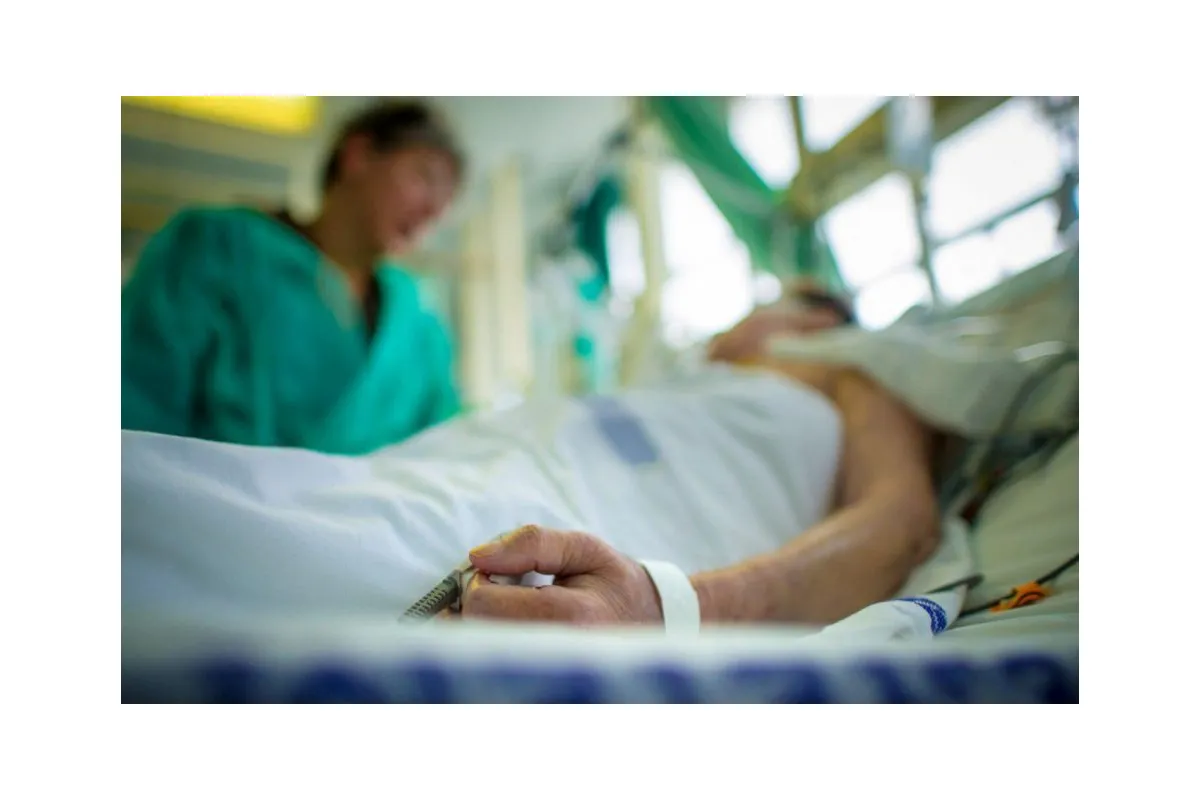 Україна встановила антирекорд з кількості нових хворих та померлих від коронавірусу