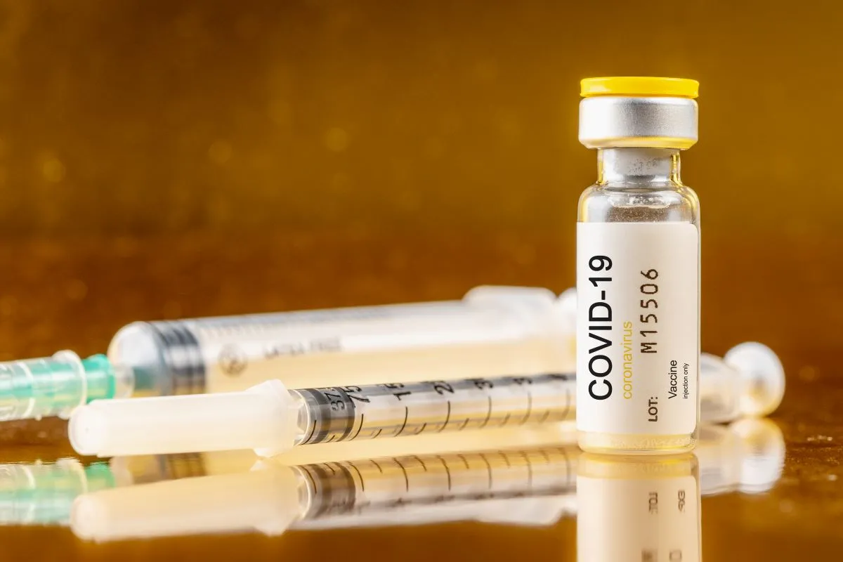ЄС: ми не плануємо купувати китайські та російські вакцини від COVID-19