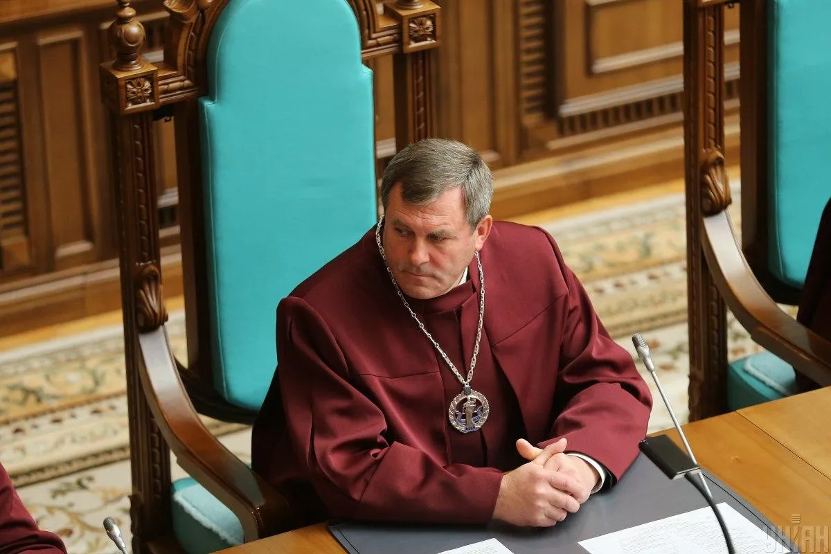 Петро ФІЛЮК – суддя Конституційного Суду України, який голосував «ЗА» скасування відповідальності за недостовірне декларування, і чому саме йому це вигідно?
