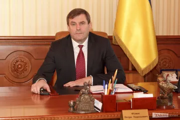 ​Петро ФІЛЮК – суддя Конституційного Суду України, який голосував «ЗА» скасування відповідальності за недостовірне декларування, і чому саме йому це вигідно?
