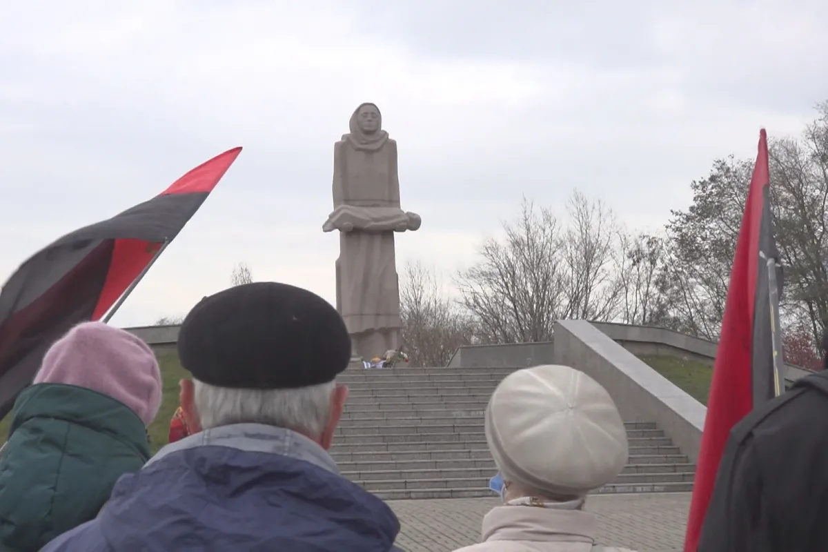 Дніпро вшановує пам'ять жертв Голодомору