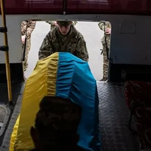​Урсула фон дер Ляєн заявила, ніби Україна втратила вже 100 тисяч військових