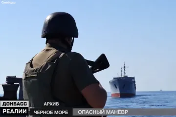 ​  			Росія нарощує кількість бойових кораблів в Азовському морі		