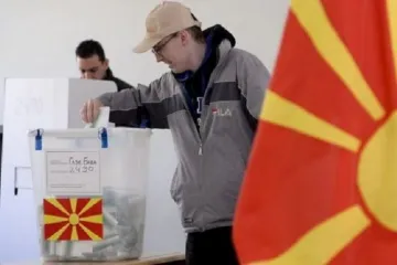 ​  			Вибори у Північній Македонії: країна обирає нового президента		
