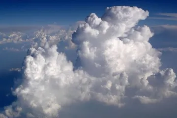 ​  			На Землі можуть зникнути хмари. Чому це стане катастрофою?		