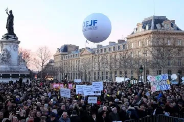 ​  			У Франції відбулися демонстрації проти хвилі антисемітизму		