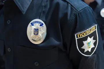 ​  			Полсотни патрульных полицейских в Черновцах объявили о недоверии своему руководству		