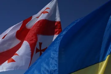 ​  			Україна та Грузія обговорили можливість поїздок між країнами за внутрішніми паспортами		