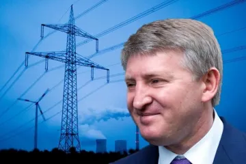 ​  			Ахметов продає Західній Україні електроенергію на 75% дорожче від цін у сусідній Словаччині		