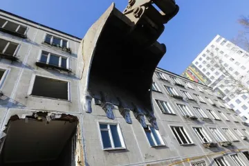​  			Снос вместо реконструкции. Как &#8220;обновят&#8221; три тысячи киевских хрущевок и что будет с их жильцами		