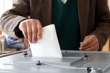 ​  			У деяких регіонах Україні дострокові вибори Ради не відбудуться: рішення ЦВК		