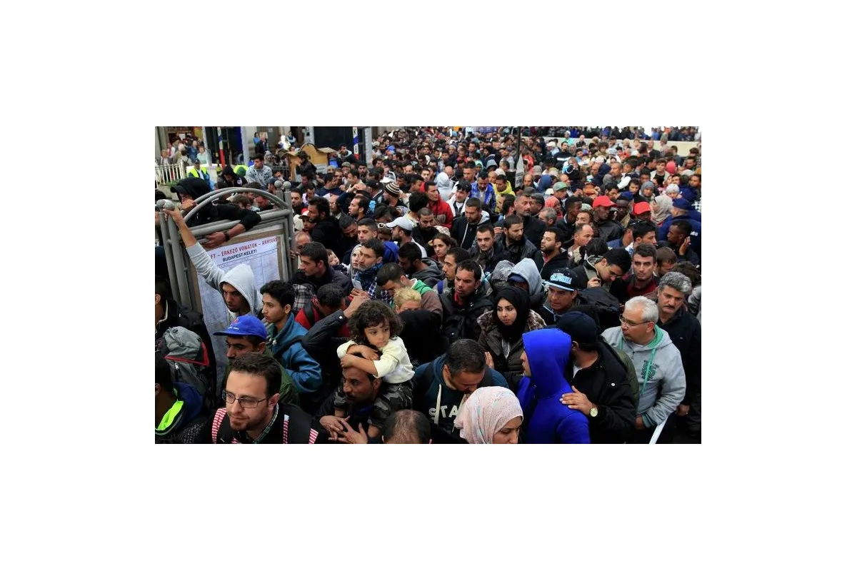   			Турция сообщила о переходе в Европу более 100 тысяч мигрантов через открытые границы		