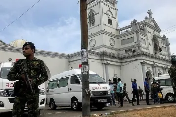 ​  			Утром 25 апреля на Шри-Ланке снова прогремели взрывы		