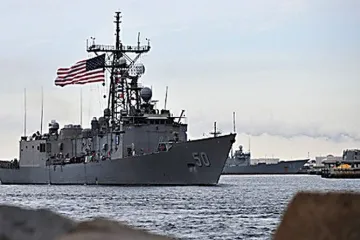 ​  			США відправляють військовий корабель у Чорне море		