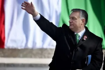 ​  			Новий наступ Орбана: навіщо Угорщина втручається в українські вибори		
