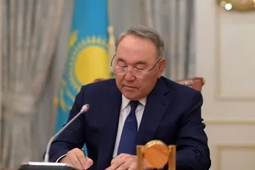 ​  			Лидерство и риски Зеленского, весна без МВФ, отставка Назарбаева. Главные итоги		