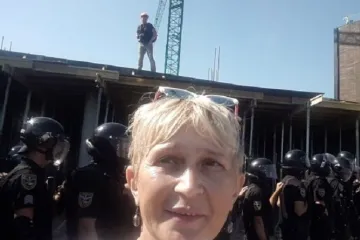 ​  			Активістка з Одеси отримує щоденні погрози після антизабудовних акцій		