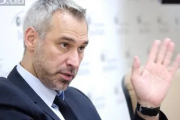​  			Рябошапка уволил прокуроров четырех областей		