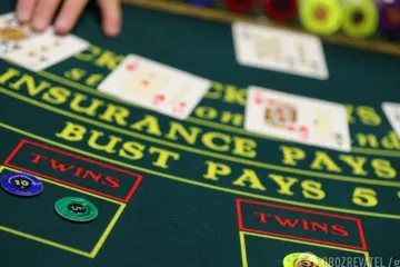 ​  			«Слуга народа» легализует азартные игры в Украине: что важно знать о новшестве		